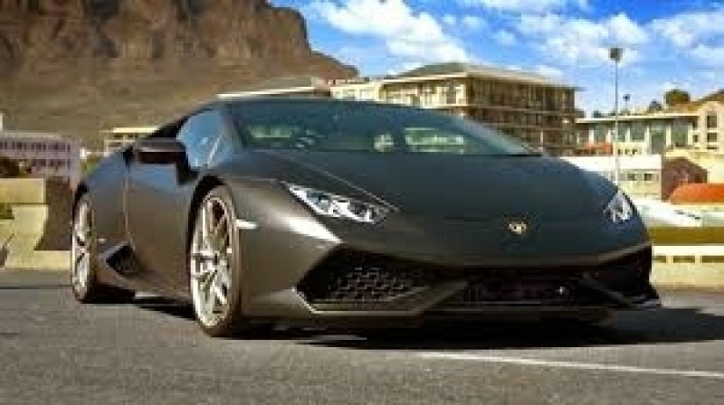 Lamborghini Huracan 2016 price $127,000