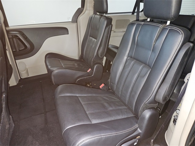 Dodge Grand Caravan 2014 price $8,994