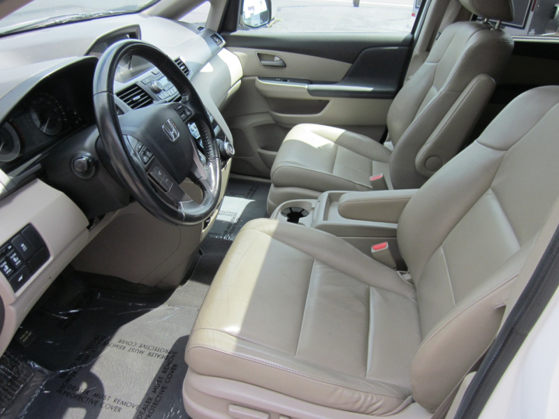 Honda Odyssey 2013 price $17,995