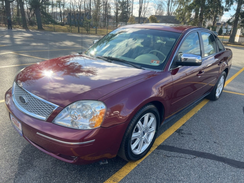 Ford Five Hundred 2005 price $5,995