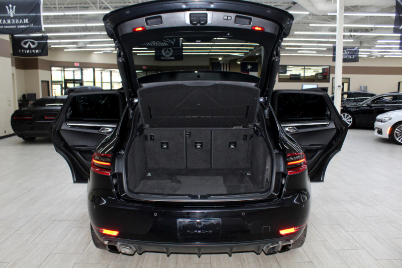 Porsche Macan 2015 price $25,995