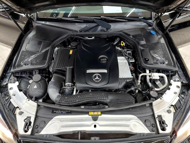 Mercedes-Benz C-Class 2017 price $17,495