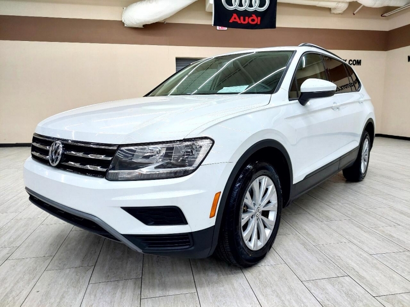 Volkswagen Tiguan 2018 price $13,995