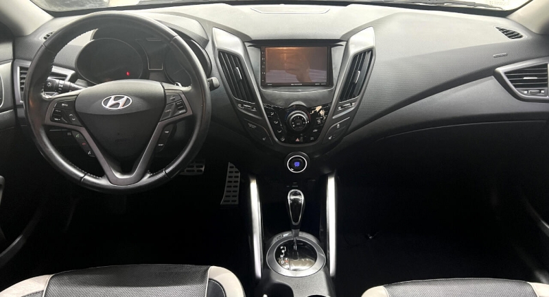 Hyundai Veloster 2015 price $8,250