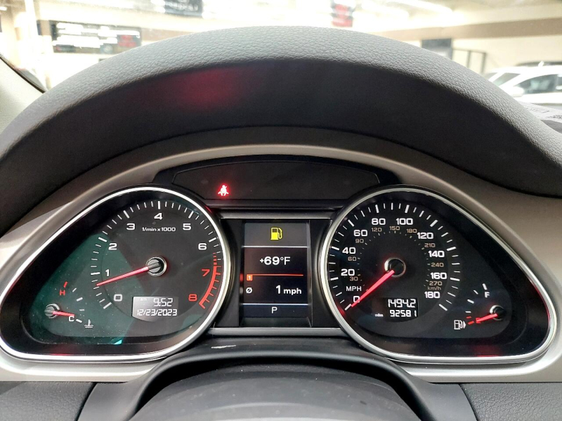 Audi Q7 2014 price $13,995