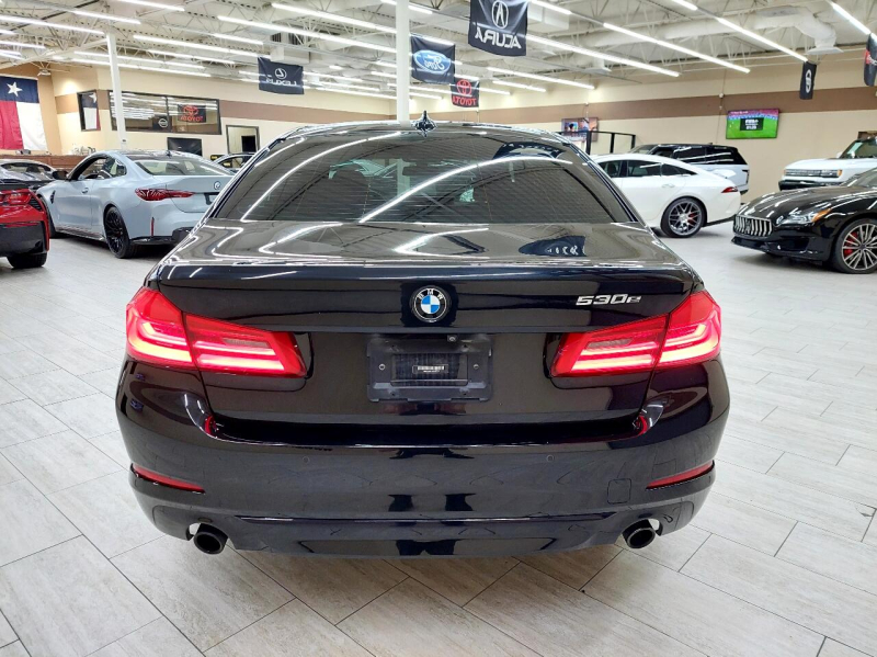 BMW 5-Series 2019 price $18,995