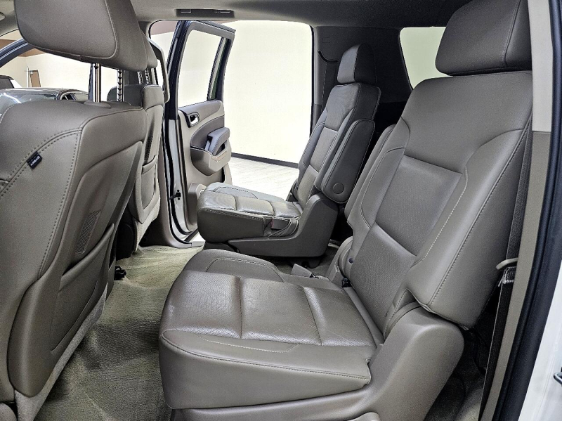 Chevrolet Suburban 2015 price $22,995