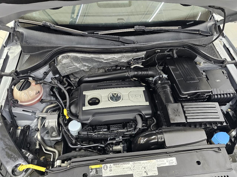 Volkswagen Tiguan 2016 price $12,495