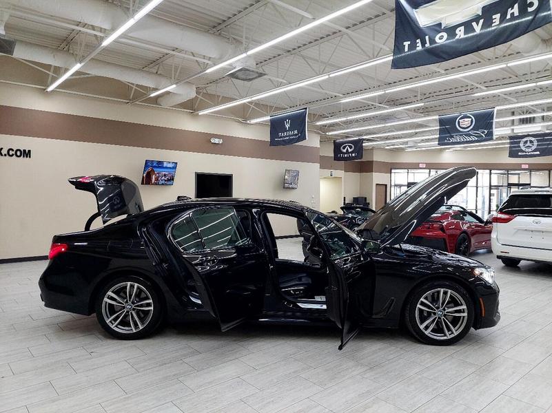 BMW 7-Series 2016 price $27,995