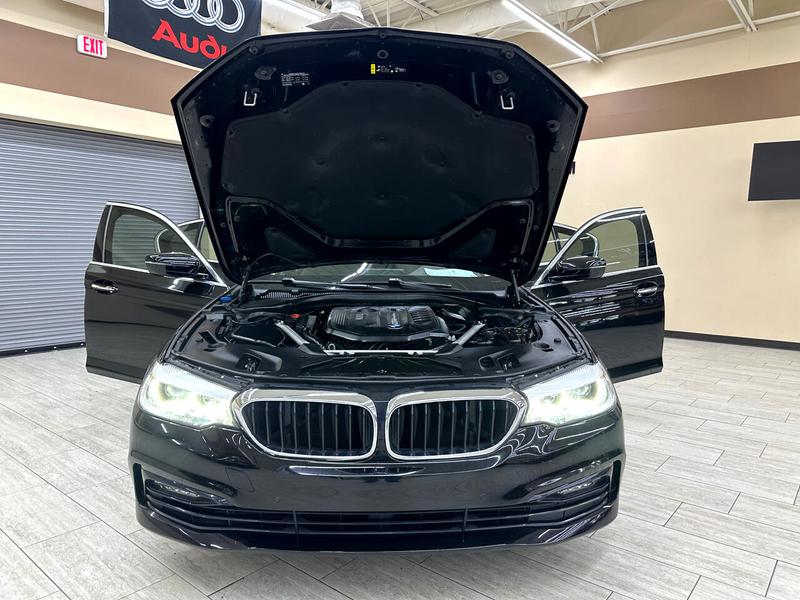 BMW 5-Series 2018 price $21,995