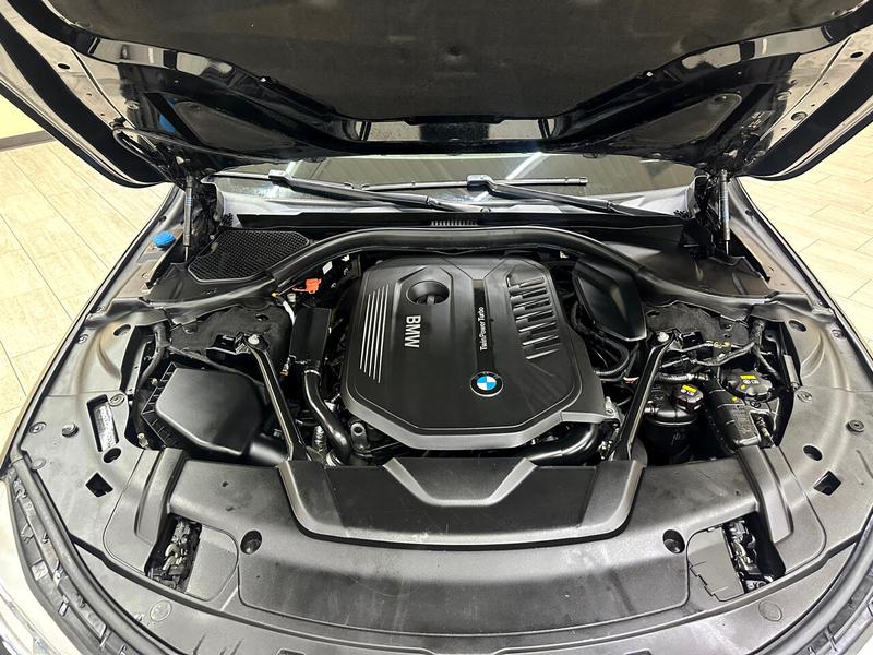 BMW 7-Series 2016 price $22,995