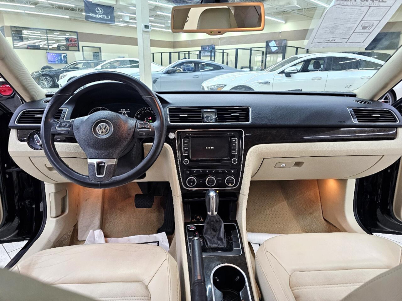 Volkswagen Passat 2014 price $8,995