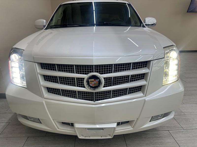 Cadillac Escalade 2013 price $17,995