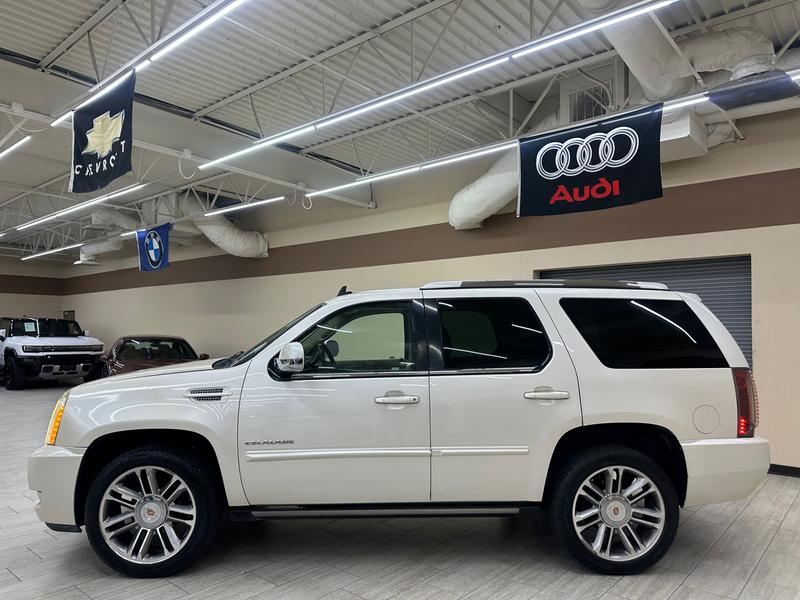 Cadillac Escalade 2013 price $17,995