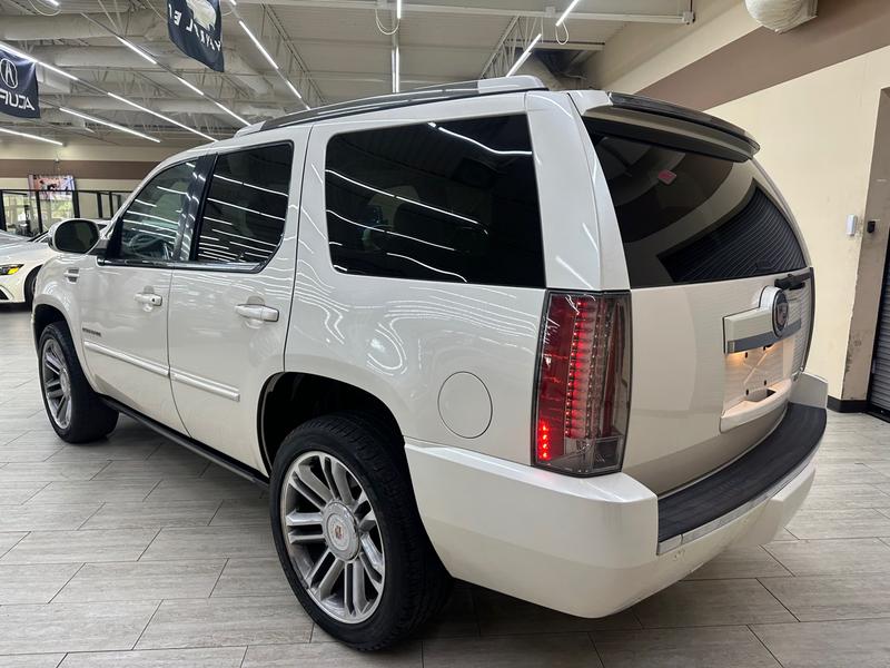 Cadillac Escalade 2013 price $17,995