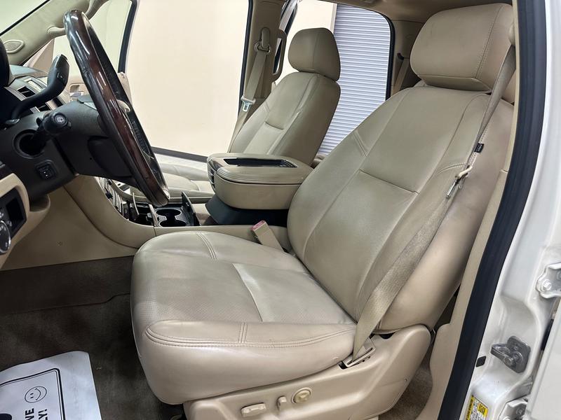 Cadillac Escalade 2013 price $17,995