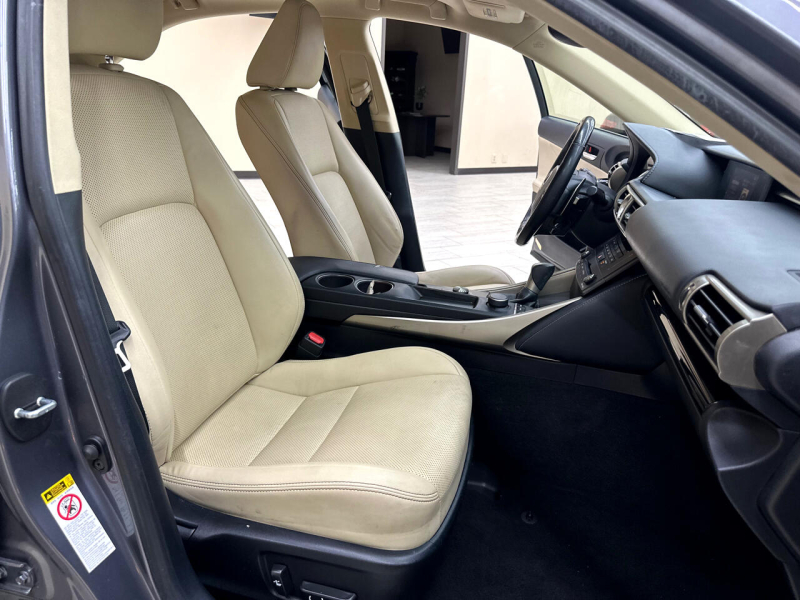 Lexus IS 2015 price $19,695