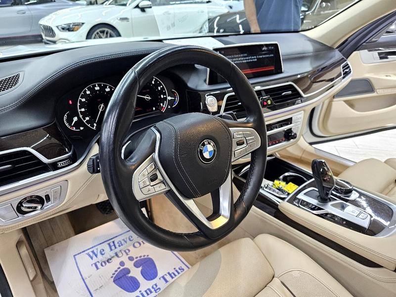 BMW 7-Series 2019 price $33,995
