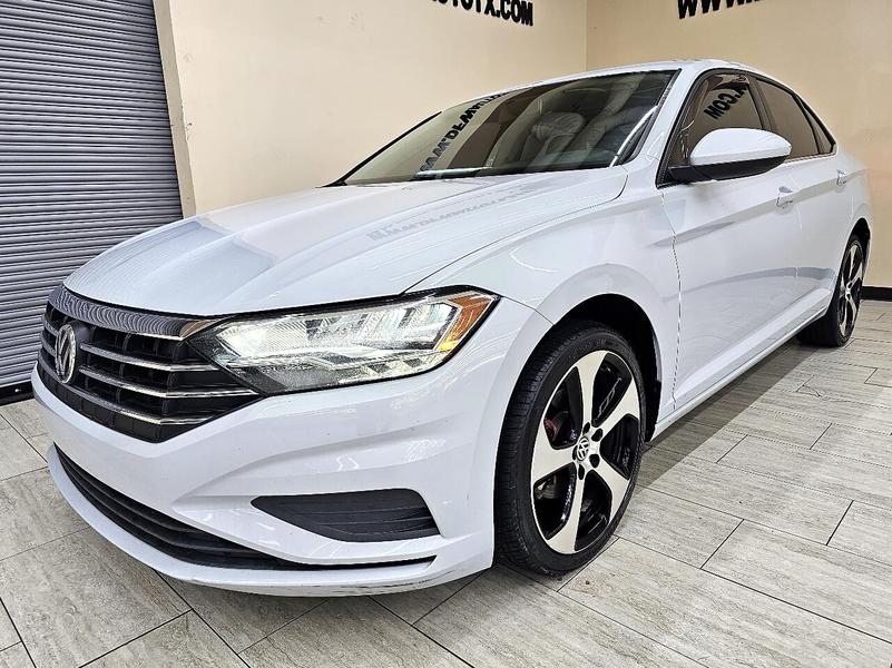 Volkswagen Jetta 2019 price $10,995