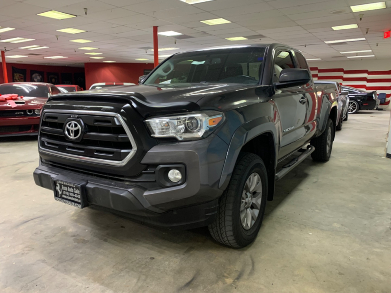 Toyota Tacoma 2017 price $26,800