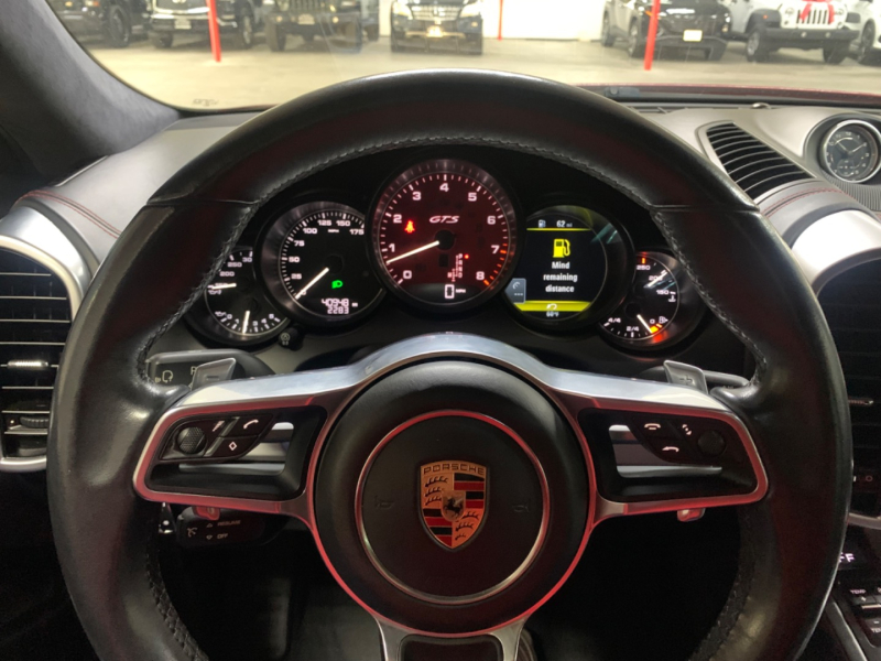 Porsche Cayenne 2017 price $45,600