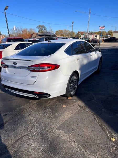 Ford Fusion 2017 price $9,999
