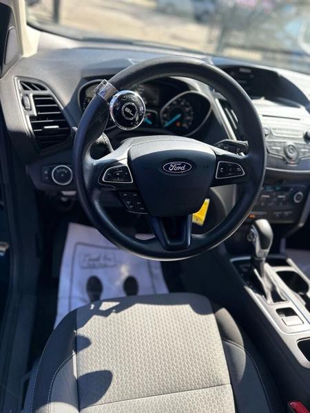 Ford Escape 2018 price $7,999