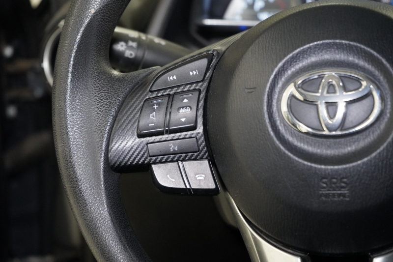 Toyota Yaris 2017 price $15,777