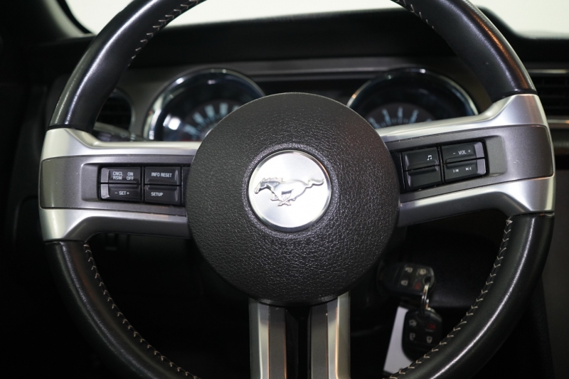 Ford MUSTANG 2013 price $14,777