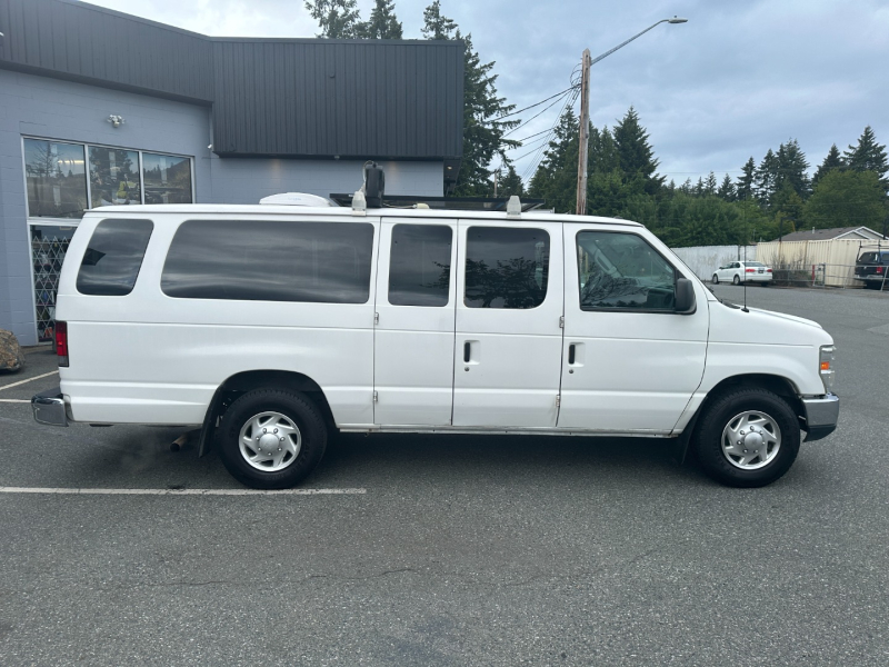 Ford Econoline Wagon 2012 price $27,995