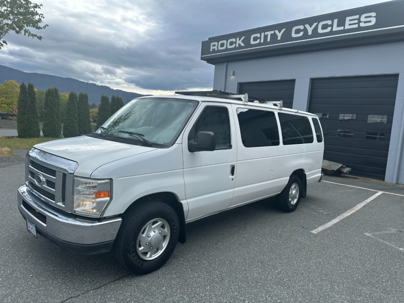 Ford Econoline Wagon 2012 price $27,995