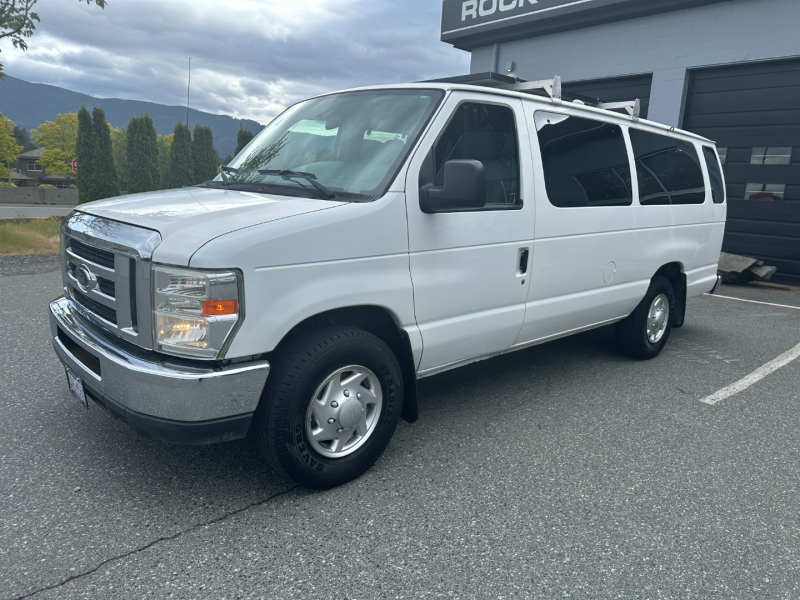 Ford Econoline Wagon 2012 price $27,995