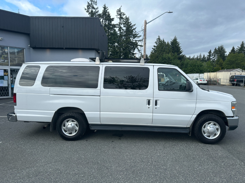 Ford Econoline Wagon 2013 price $29,995