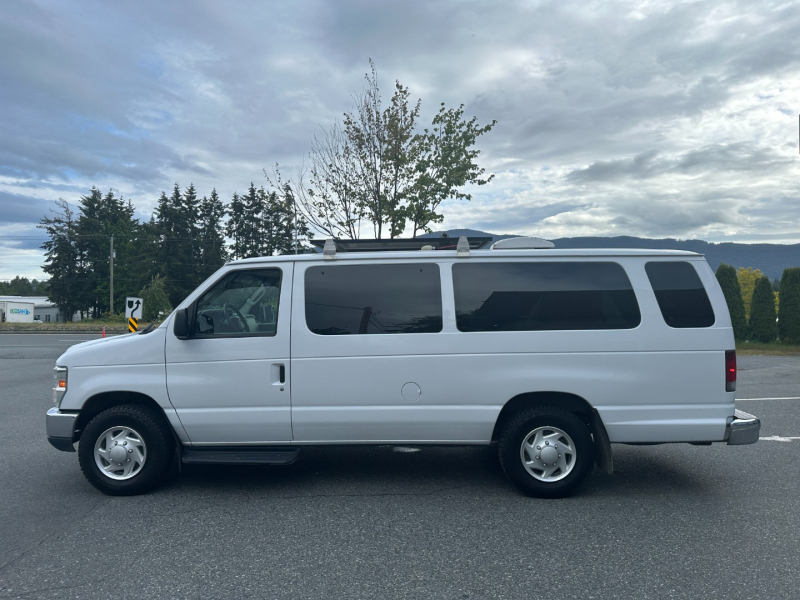 Ford Econoline Wagon 2013 price $29,995