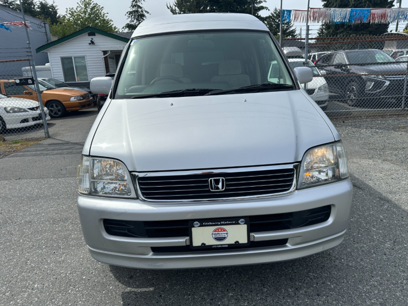 Honda Stepwgn 2000 price $15,995