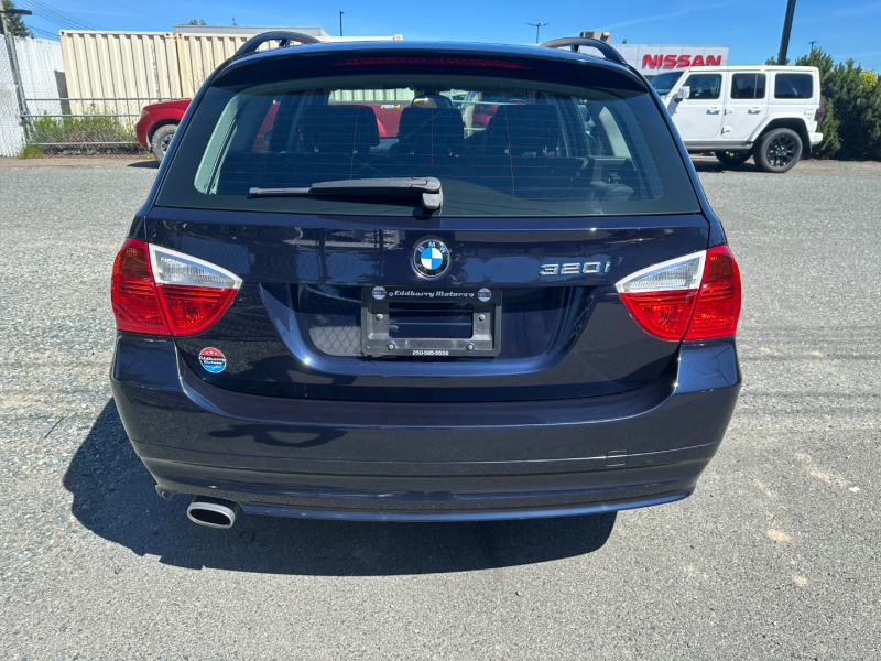BMW 3-Series 2009 price $13,995