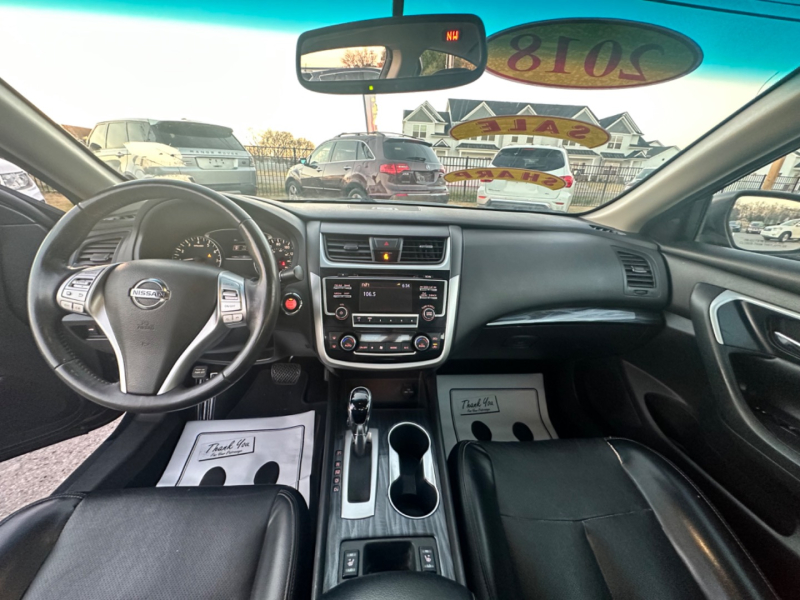 Nissan Altima 2018 price $10,995