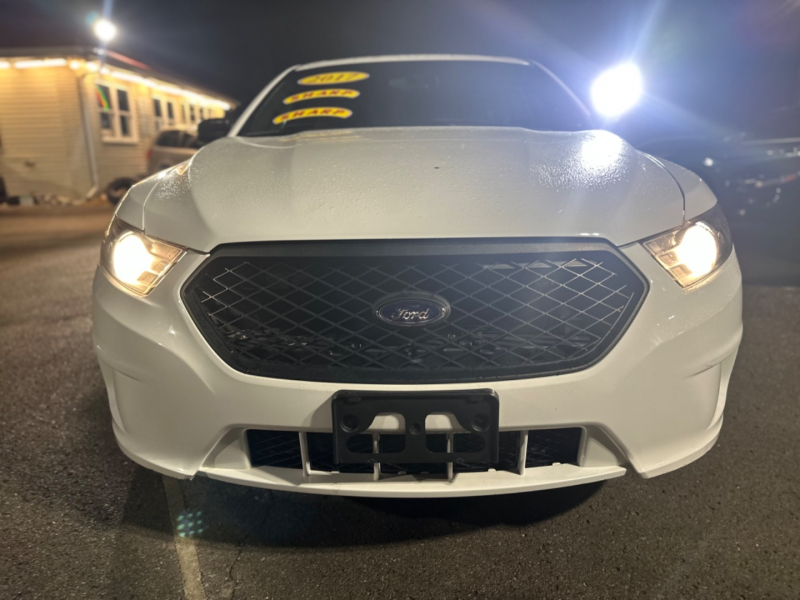 Ford Police Interceptor Sedan 2017 price $9,995