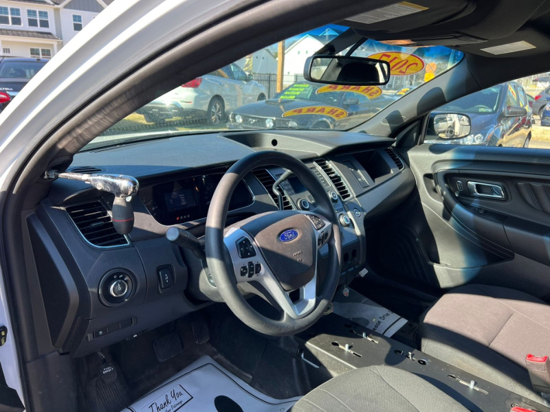 Ford Police Interceptor Sedan 2017 price $8,995