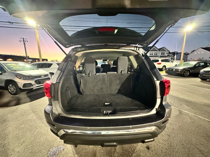 Nissan Pathfinder 2019 price $14,995