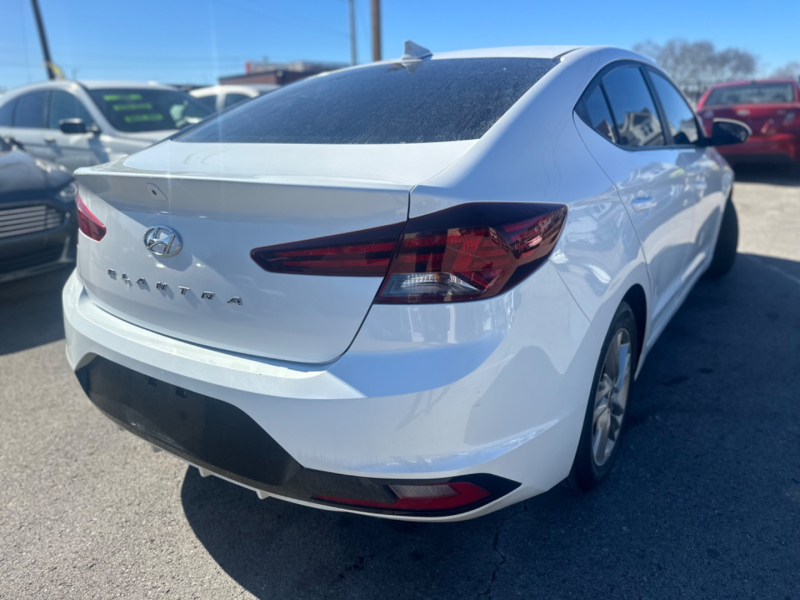 Hyundai Elantra 2019 price $11,995