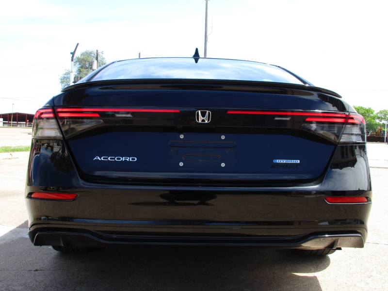 Honda Accord Hybrid 2023 price $32,895