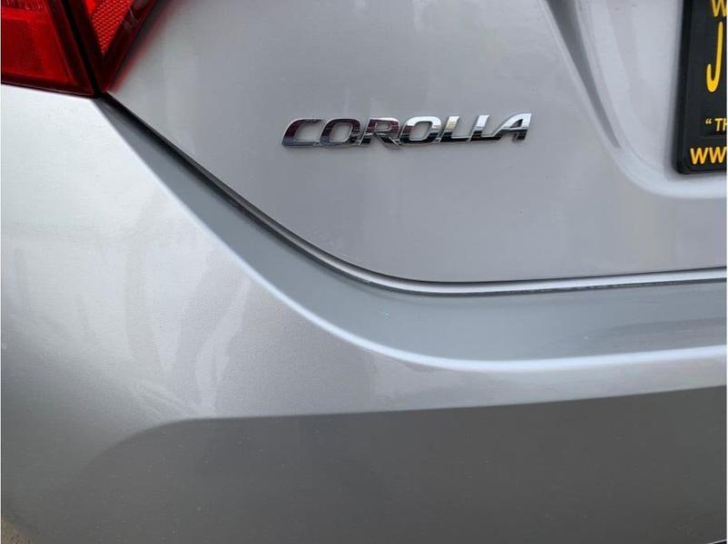 Toyota Corolla 2017 price $17,999