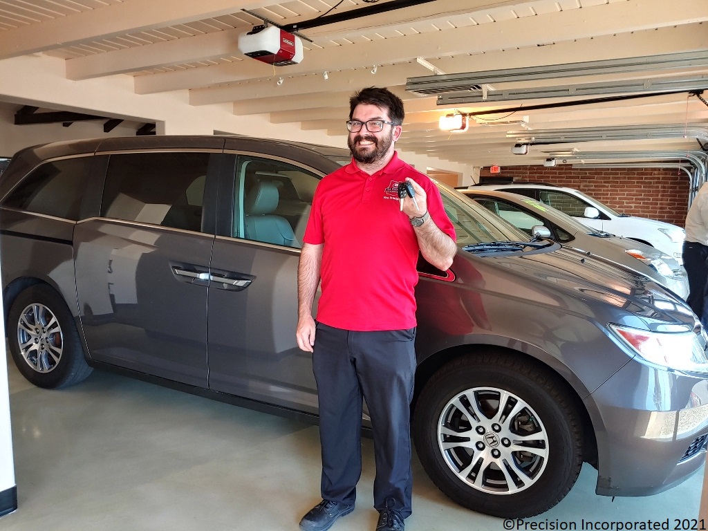Happy new owner of Honda Odyssey van