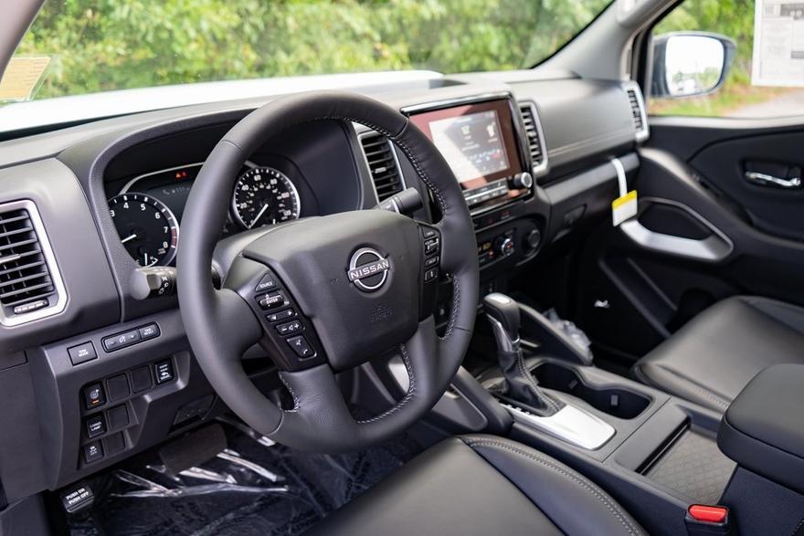 Nissan Frontier 2023 price $36,574