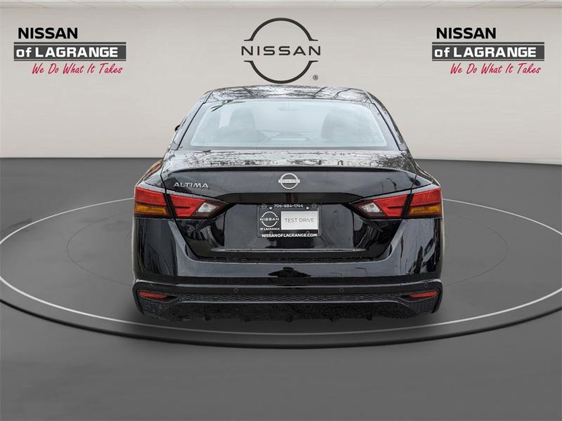 Nissan Altima 2024 price $24,076