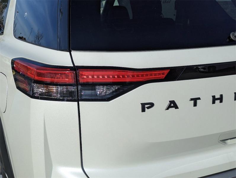 Nissan Pathfinder 2024 price $44,350