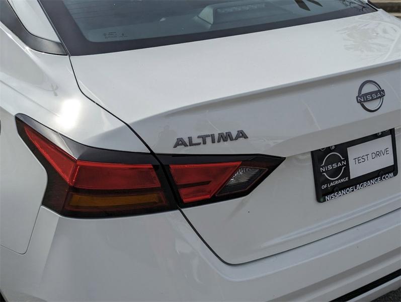 Nissan Altima 2024 price $23,989