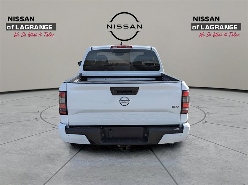 Nissan Frontier 2024 price $34,684