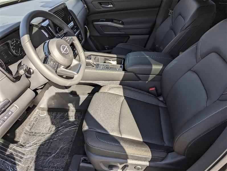 Nissan Pathfinder 2024 price $42,875